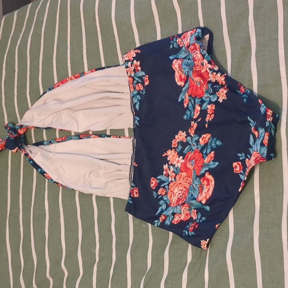 Cocoship Backless Swimsuit Size Large -Like new - Picture 3 of 5